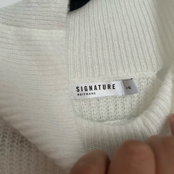 Off-white Turtleneck - Picture 5 of 7